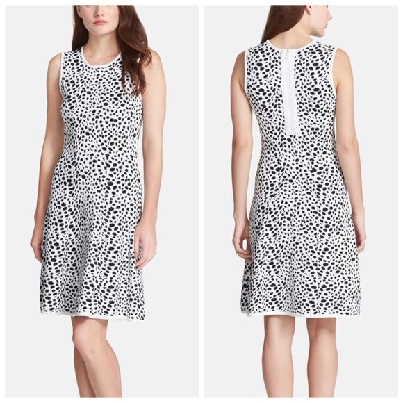 NWOT‎ PINK TARTAN SNOW LEOPARD FITTED FIT & FLARE KNIT DRESS M - Picture 1 of 8